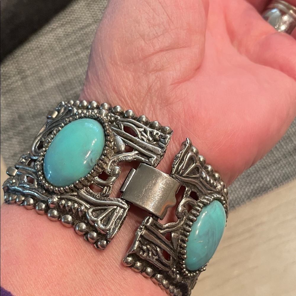 Vintage Heavy Turquoise Silver Bracelet - Picture 5 of 6